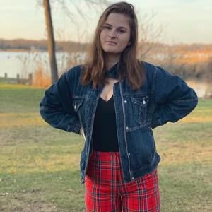 Meet your Posher, Jillian